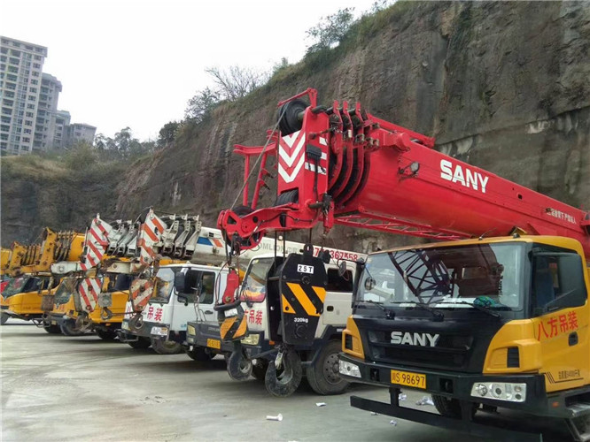 托里县吊车出租按什么计费？台班费、单次费、里程费怎么算？