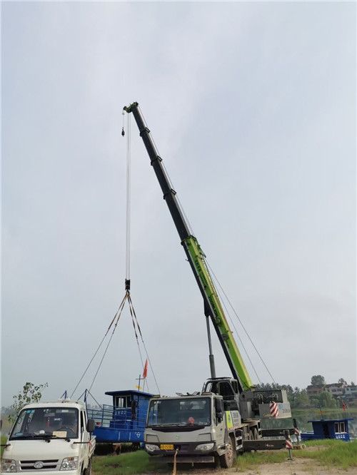 托里县桥梁建设吊装案例