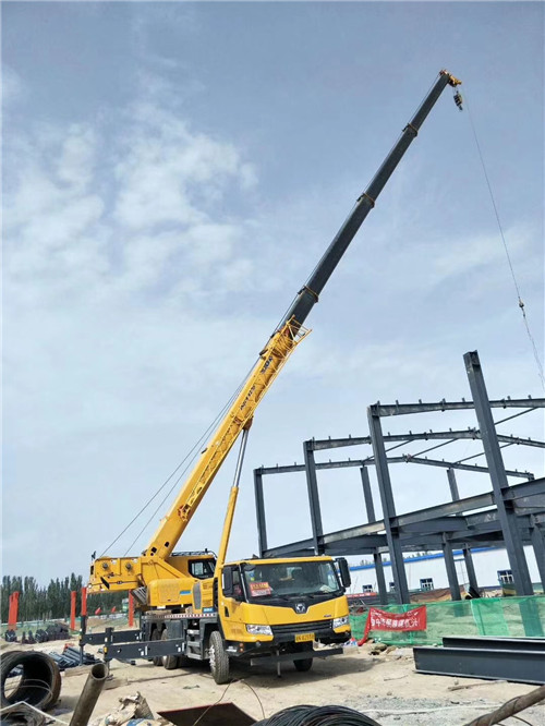 托里县超高层建筑钢结构吊装案例